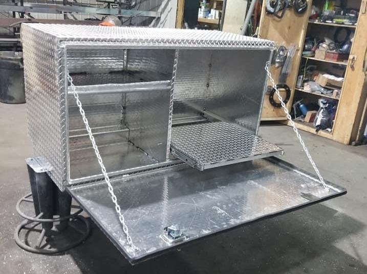 Nous utilisons le procédé de soudage TIG pour obtenir un résultat aussi précis qu’esthétique.