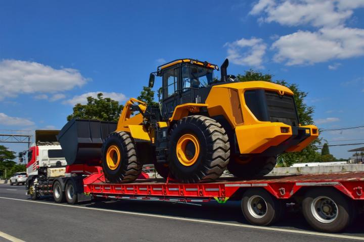 Nous garantissons des services de qualité en termes de restauration de véhicules lourds.